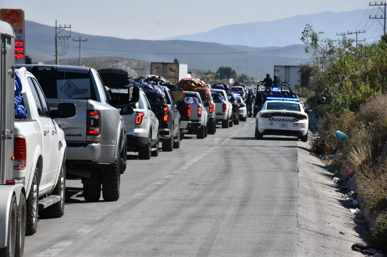 Gobiernos de M xico y Zacatecas dan acompa amiento a veh culos en